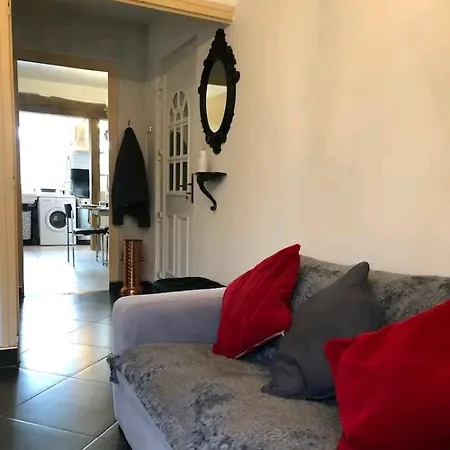 Appartement Le Black&white F 2 De 55 M 2 *