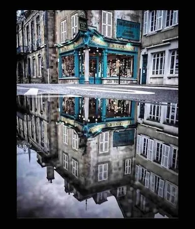 아파트 Le Black & White F 2 De 55 M 2 *