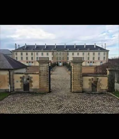 아파트 Le Black & White F 2 De 55 M 2