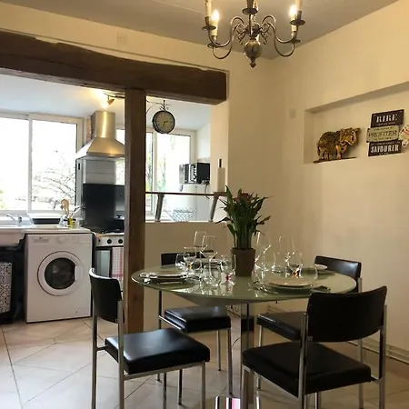 Le Black & White F 2 De 55 M 2 Moulins (Allier)