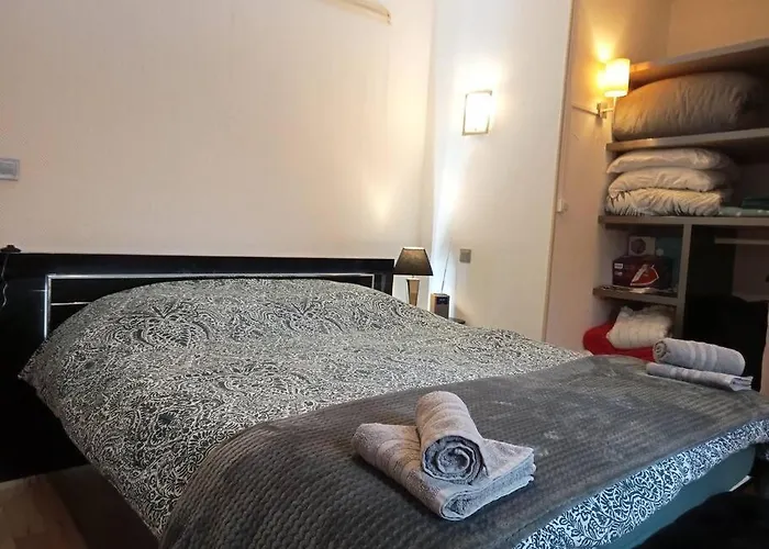 Le Black & White F 2 De 55 M 2 *