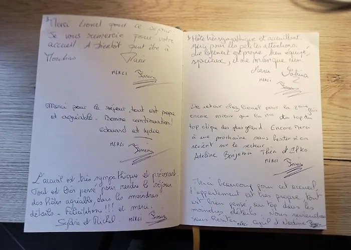 Apartment Le Black & White F 2 De 55 M 2 Moulins (Allier)